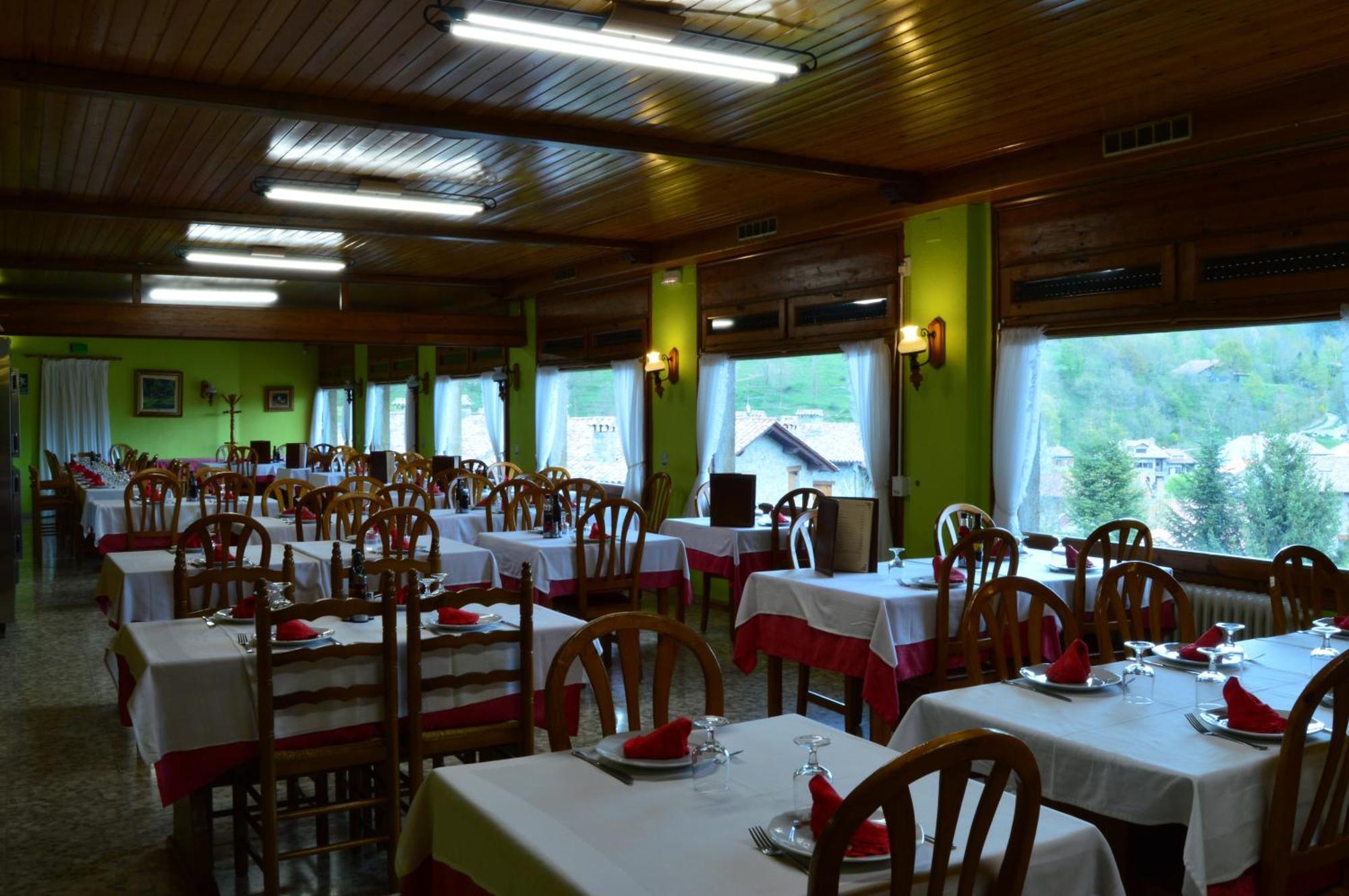 Hostal L'Escon ยานาร์ส ภายนอก รูปภาพ