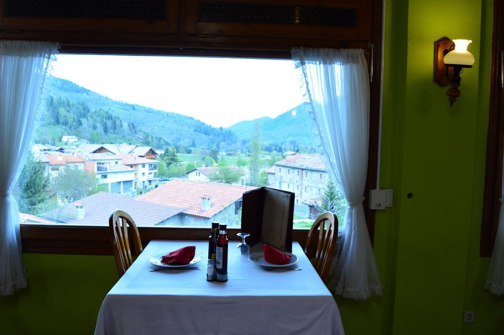 Hostal L'Escon ยานาร์ส ภายนอก รูปภาพ