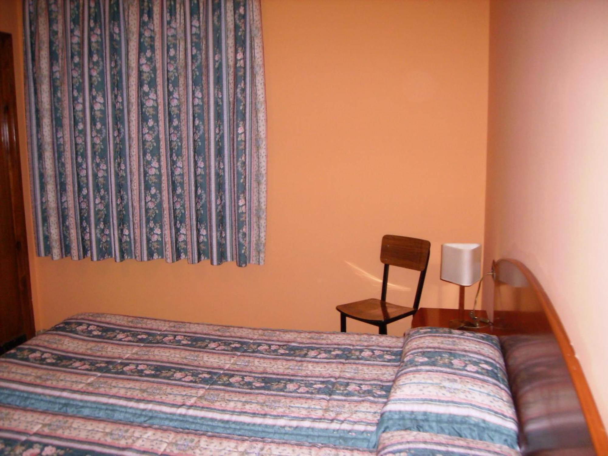 Hostal L'Escon ยานาร์ส ภายนอก รูปภาพ