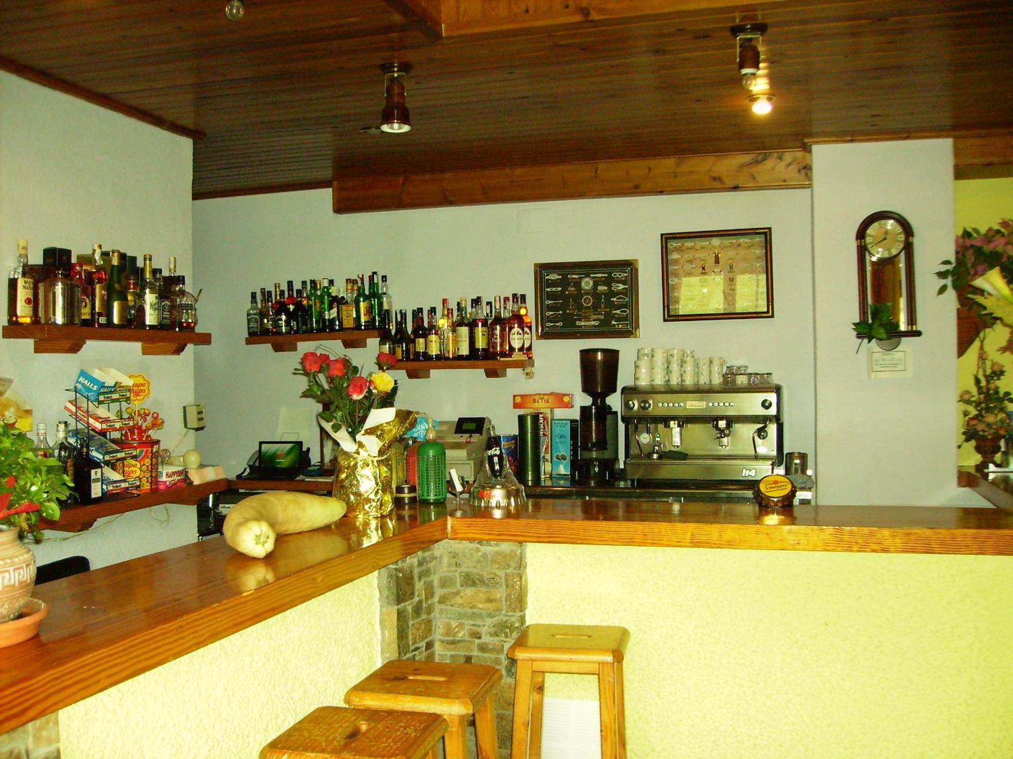 Hostal L'Escon ยานาร์ส ภายนอก รูปภาพ